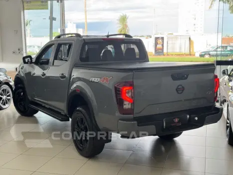 Frontier 2.3 16V PRO4X CABINE DUPLA 4X4 BI-TURBO DIESEL AUTO