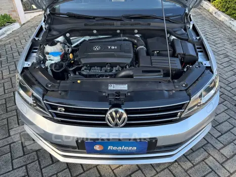 JETTA Highline 2.0 TSI 16V 4p Tiptronic
