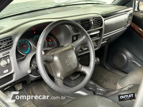 S10 2.4 MPFI EXECUTIVE 4X2 CD 8V FLEX 4P MANUAL