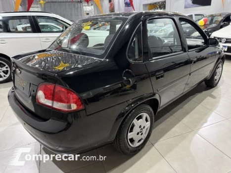 CLASSIC - 1.0 MPFI LS 8V 4P MANUAL