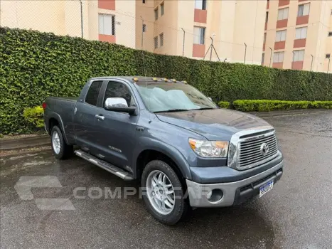 Toyota TUNDRA 5.7 Crewmax 4X4 CD V8 32V 4 portas