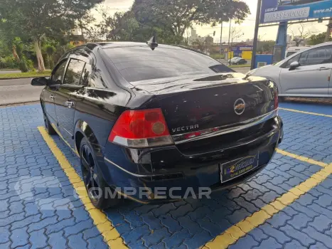 VECTRA 2.0 MPFI ELEGANCE 8V FLEX 4P MANUAL