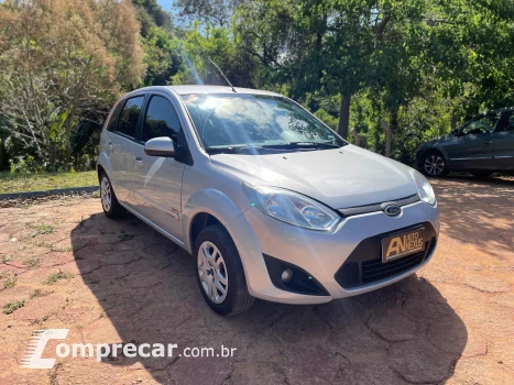 FIESTA 1.6 MPI Class Hatch 8V