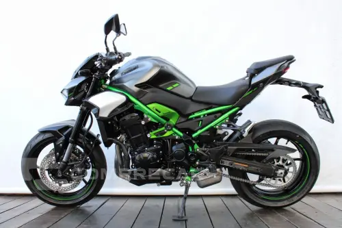 KAWASAKI Z900