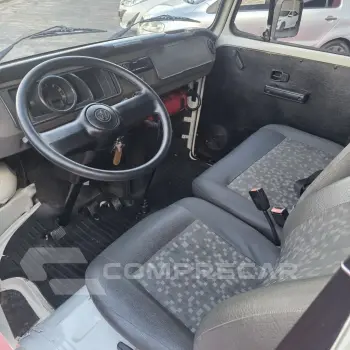 Kombi Lotação 1.6 MPi