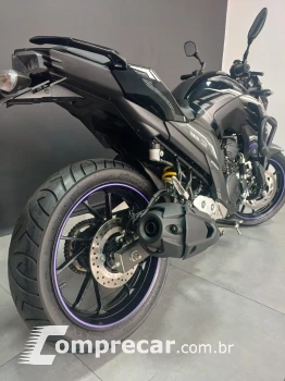 FZ25 FAZER LE (PANTERA NEGRA)