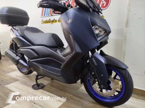 XMax 250 Connected