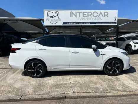 NISSAN VERSA 1.6 16V Exclusive 4 portas