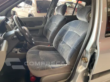 CLIO 1.6 Privilége Sedan 16V