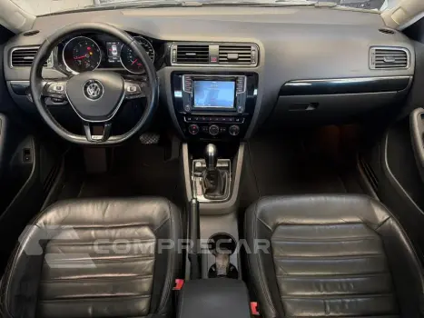 JETTA 2.0 TSI HIGHLINE 211CV GASOLINA 4P TIPTRONIC