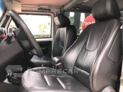 T4 3.0 Teto Rígido 16V Turbo Eletronic Diesel 2P Manual