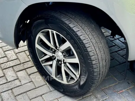 HILUX 2.8 SRX 4X4 CD 16V