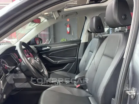 JETTA 1.4 250 TSI TOTAL FLEX COMFORTLINE TIPTRONIC