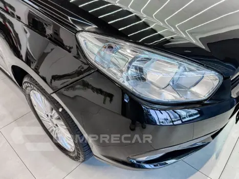 Grand Siena ESSENCE 1.6 Flex 16V