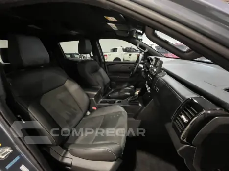 TRITON 2.4 Biturbo CD Tarmac 4X2