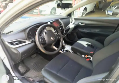 YARIS XL Sedan 1.5 Flex 16V 4p Aut.