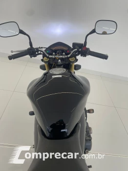 CB 600F - HORNET