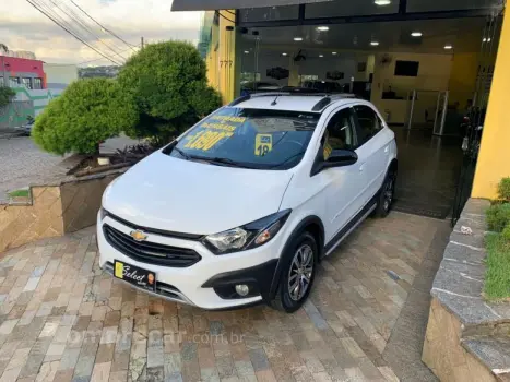 CHEVROLET ÔNIX ACTIVE 1.4 AUTOMÁTICO 4 portas