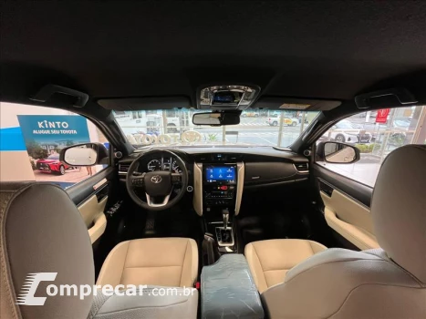 HILUX SW4 2.8 D-4d Turbo Diamond 7L 4X4