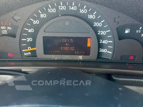 C 180 - 1.8 16V 4P AUTOMÁTICO