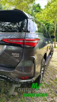 HILUX SW4 2.8 D-4D TURBO DIESEL SRX 4X4 AUTOMÁTICO