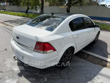 VECTRA 2.0 MPFI Elegance 8V