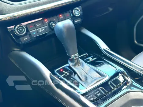 COMMANDER 1.3 T270 TURBO FLEX OVERLAND AT6