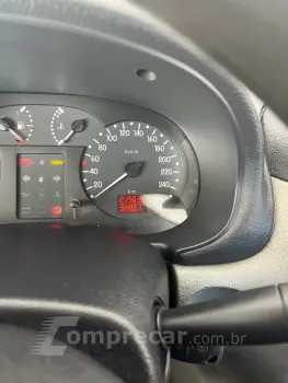 CLIO 1.0 Expression 8V