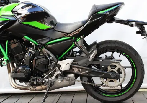 KAWASAKI Z650 ABS