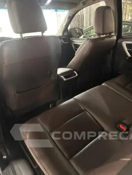 HILUX SW4 2.8 SRX 4X4 7 Lugares 16V Turbo Intercooler