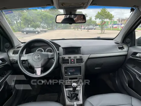 VECTRA 2.0 MPFI GT Hatch 8V