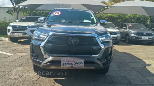 Toyota HILUX 2.8 D-4D TURBO DIESEL CD SRX LIMITED 4X4 AU 4 portas