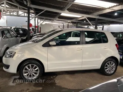 Volkswagen FOX 1.6 I-MOTION TOTAL FLEX 4 portas