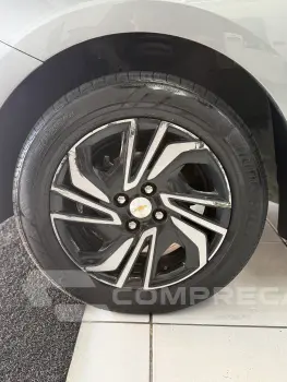 ONIX 1.0 Turbo Plus LT