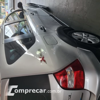 LIVINA 1.6 S X-gear 16V