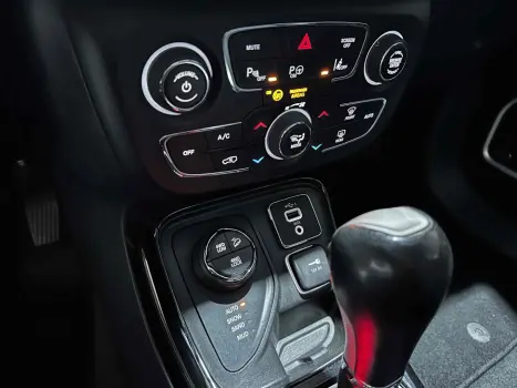 COMPASS 2.0 16V DIESEL LIMITED 4X4 AUTOMÁTICO