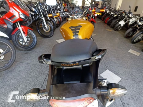 CB 600F HORNET