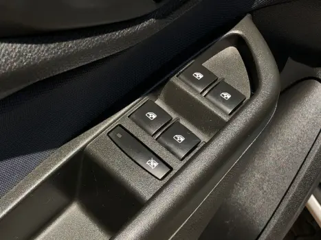 Onix 1.4 Mpfi Activ 8V Flex 4P Automático