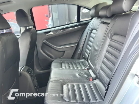 JETTA 2.0 TSI HIGHLINE 211CV GASOLINA 4P TIPTRONIC
