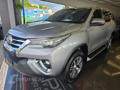 HILUX SW4 2.8 SRX 4X4 7 Lugares 16V Turbo Intercooler