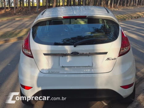 FIESTA 1.6 Titanium Hatch 16V