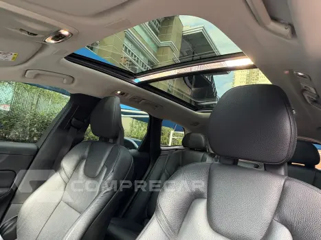 XC60 2.0 T5 Momentum AWD Geartronic