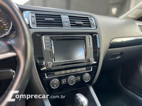 JETTA 2.0 TSI HIGHLINE 211CV GASOLINA 4P TIPTRONIC