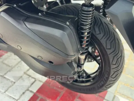 XMAX ABS - Scooter