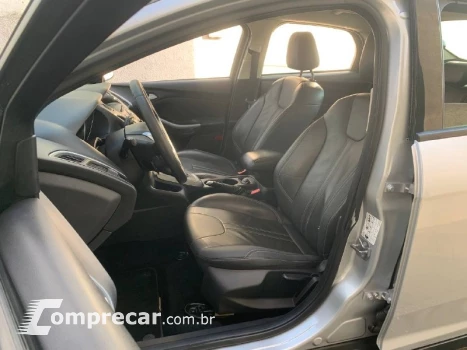 Focus 2.0 16V SE Plus Flex 5p Aut.