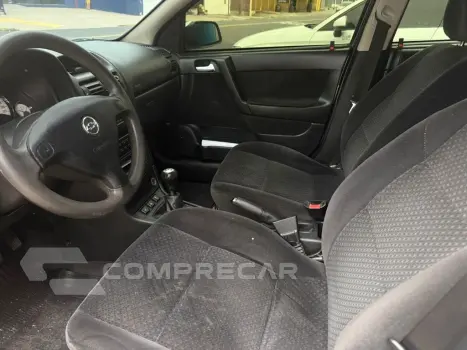 Astra Sed. Advant. 2.0 8V MPFI FlexP. 4p