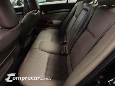 CIVIC - 1.8 EXS 16V 4P AUTOMÁTICO