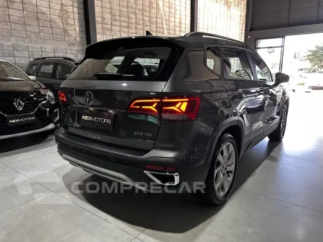 TAOS 1.4 250 TSI TOTAL FLEX COMFORTLINE AUTOMÁTICO