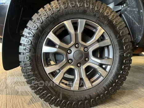 Ranger 3.2 20V CABINE DUPLA 4X4 LIMITED TURBO DIESEL AUTOMÁT