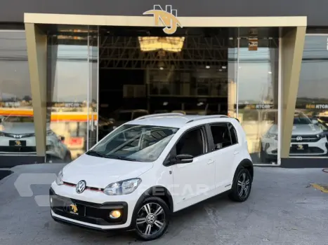 Volkswagen up! Xtreme 1.0 TSI Total Flex 12V 5p 4 portas